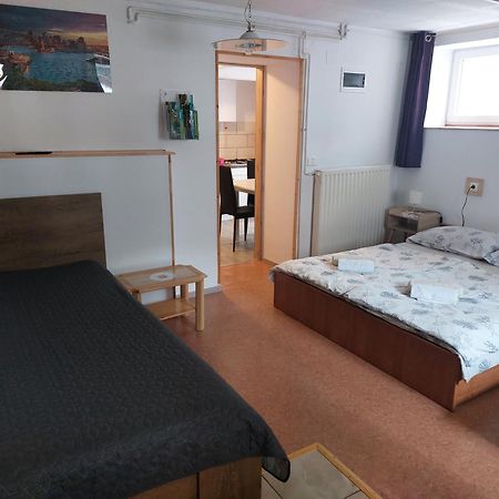 Apartment Carli-Jurc كوباريد المظهر الخارجي الصورة